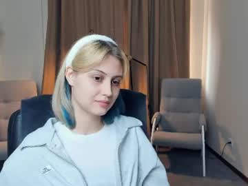 angelinaholly