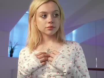 cassie flora
