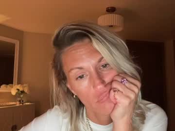 hotmommy cums
