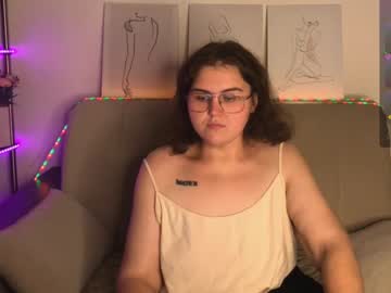 janie curvyy