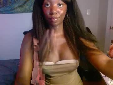 lanaluxxe4
