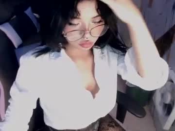 lilith sexy19