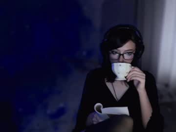 luna dark1