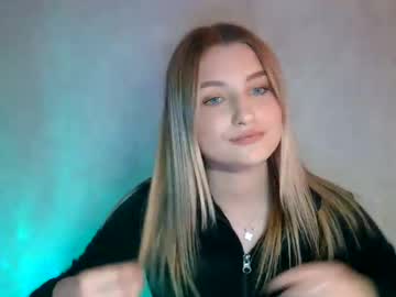 mia moon27
