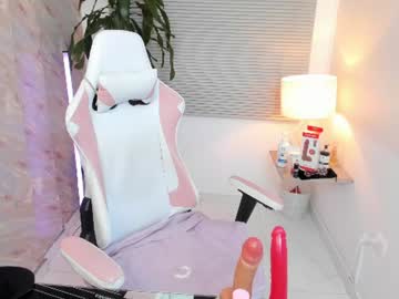 mia pinkyy 