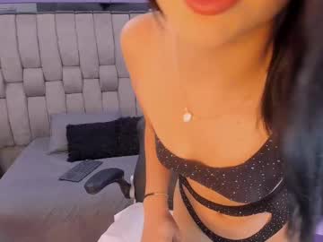 nicoleevega 