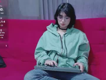 viiolet nyx